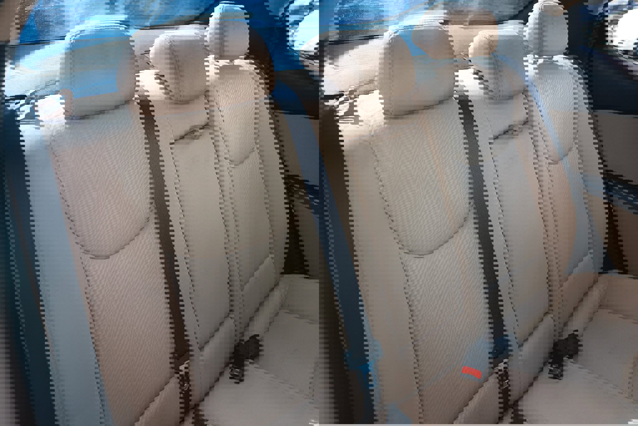 Used 2013 Hyundai Elantra GLS w/ Preferred Pkg image 17