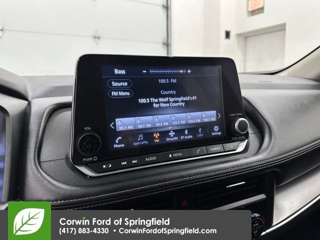 Used 2025 Nissan Rogue SV image 22