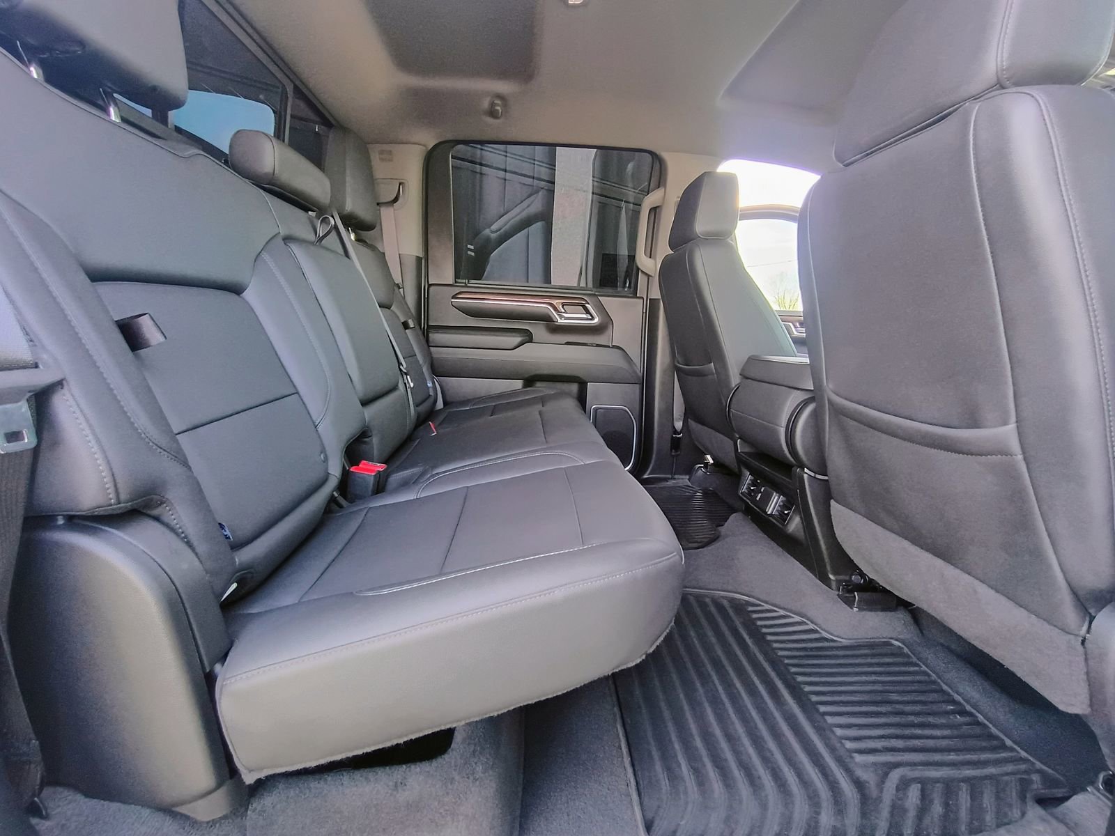 Used 2024 Chevrolet Silverado 3500 LT w/ Convenience Package image 31