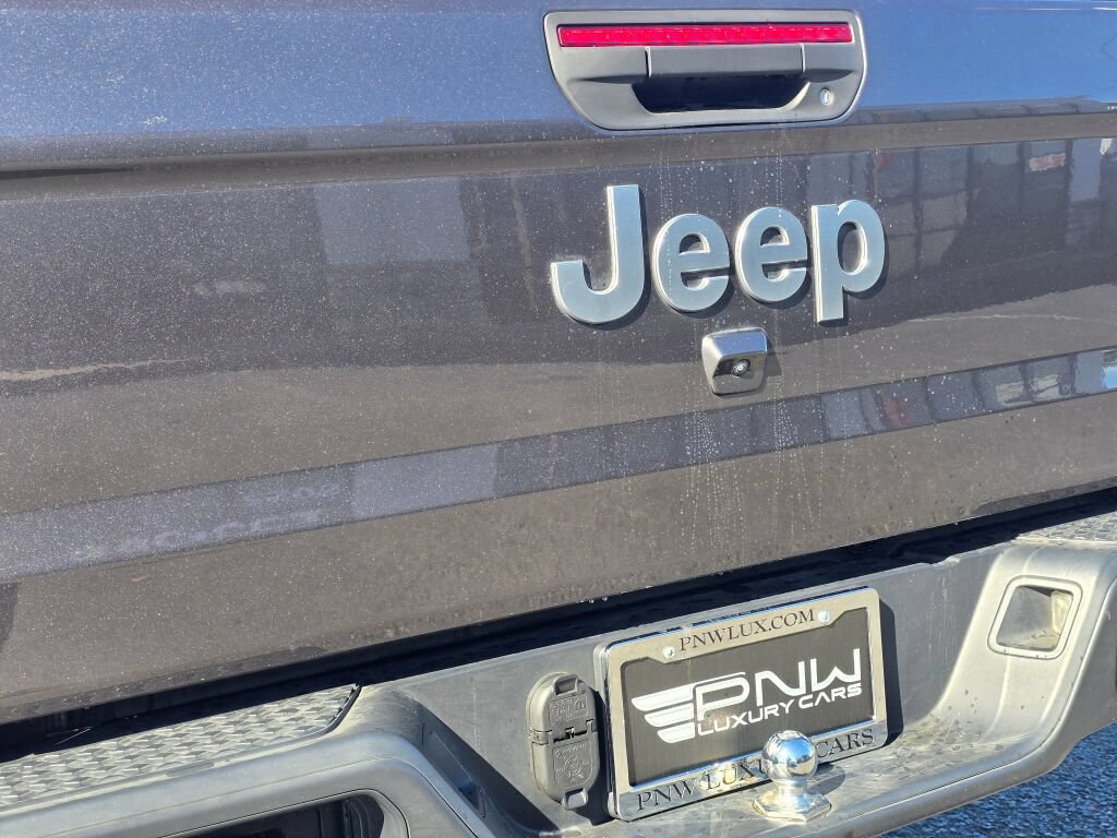 Used 2020 Jeep Gladiator Overland AWD/4WD image 15