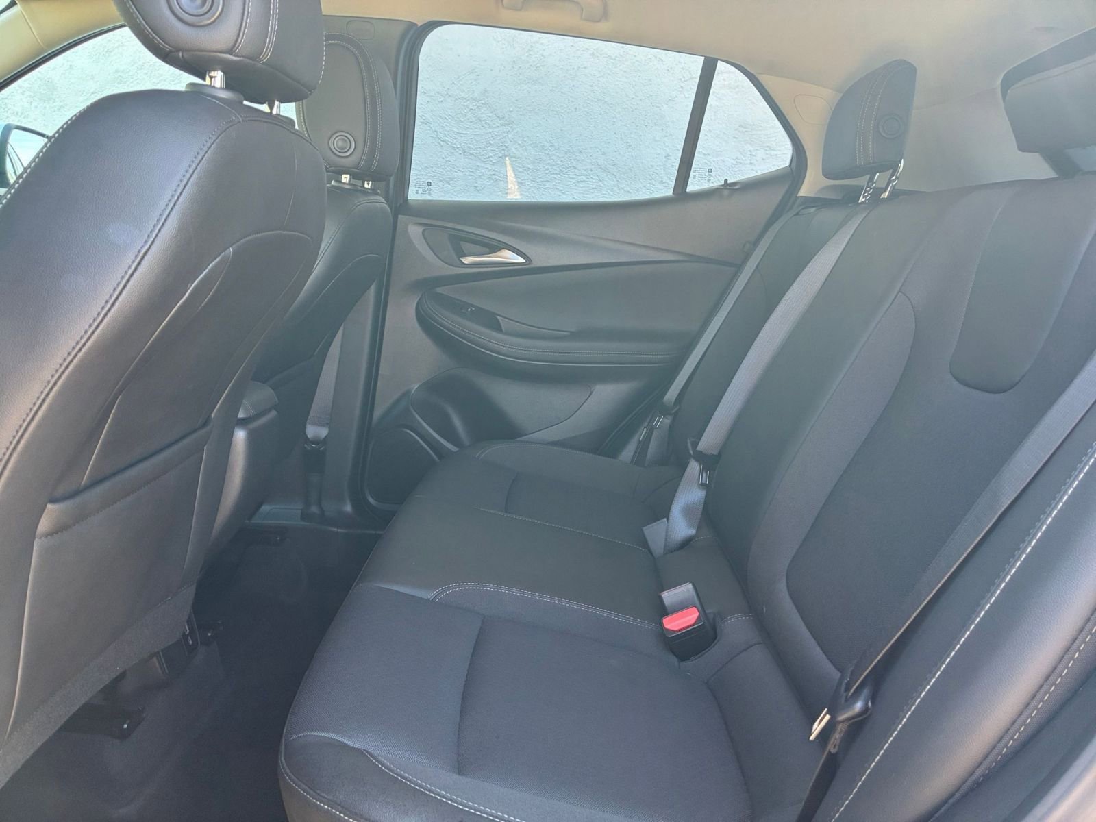 Used 2025 Buick Encore GX Preferred image 24