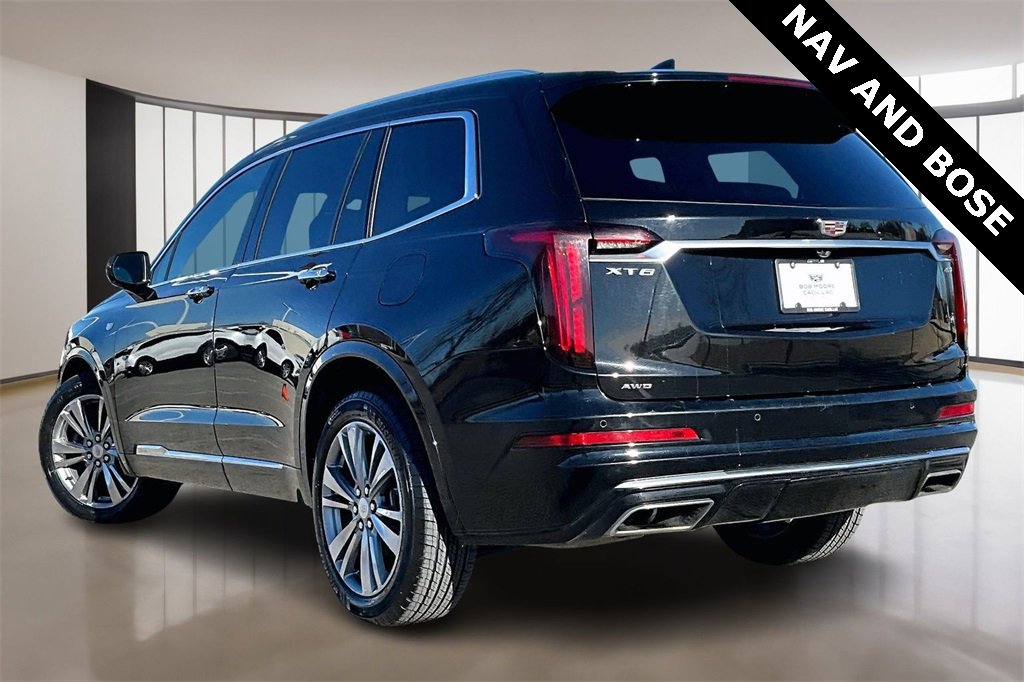 Used 2023 Cadillac XT6 Premium Luxury image 12