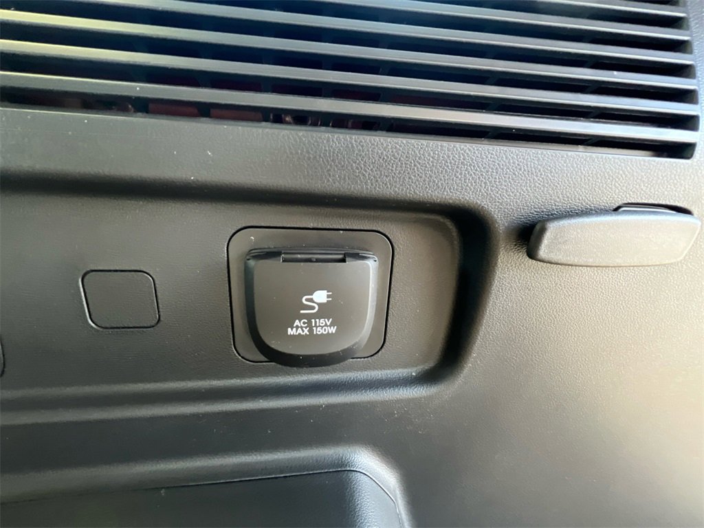 Used 2025 Hyundai Santa Fe XRT w/ Tow & Go Package image 38