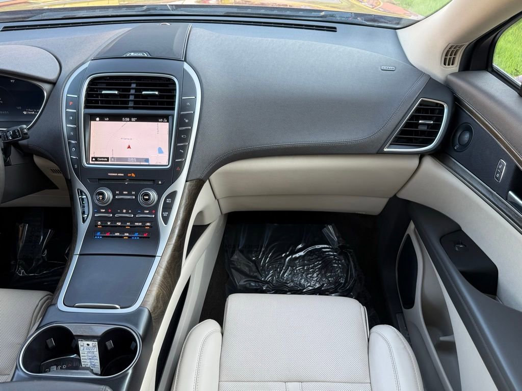 Used 2019 Lincoln Nautilus Reserve image 28