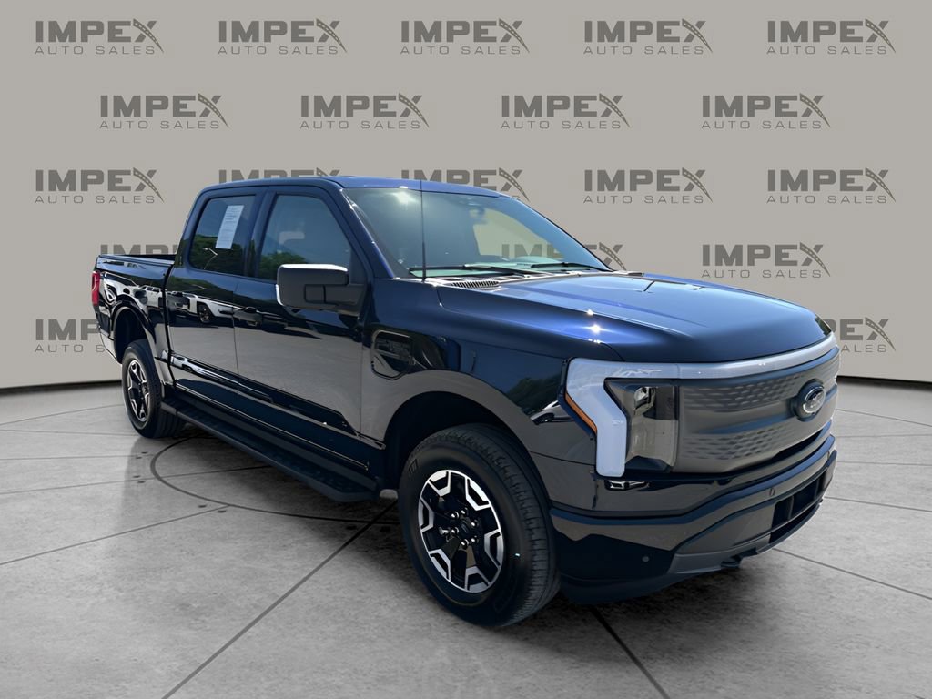Used 2023 Ford F150 Lightning XLT AWD/4WD image 7