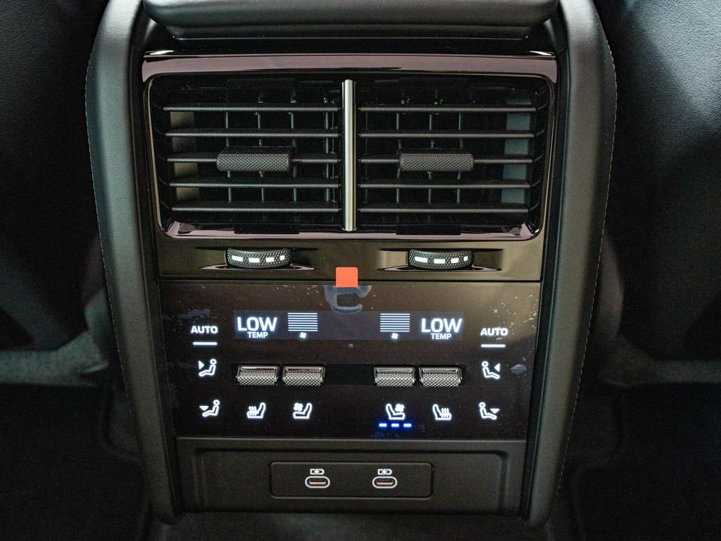 New 2026 Porsche Cayenne Electric AWD/4WD image 40