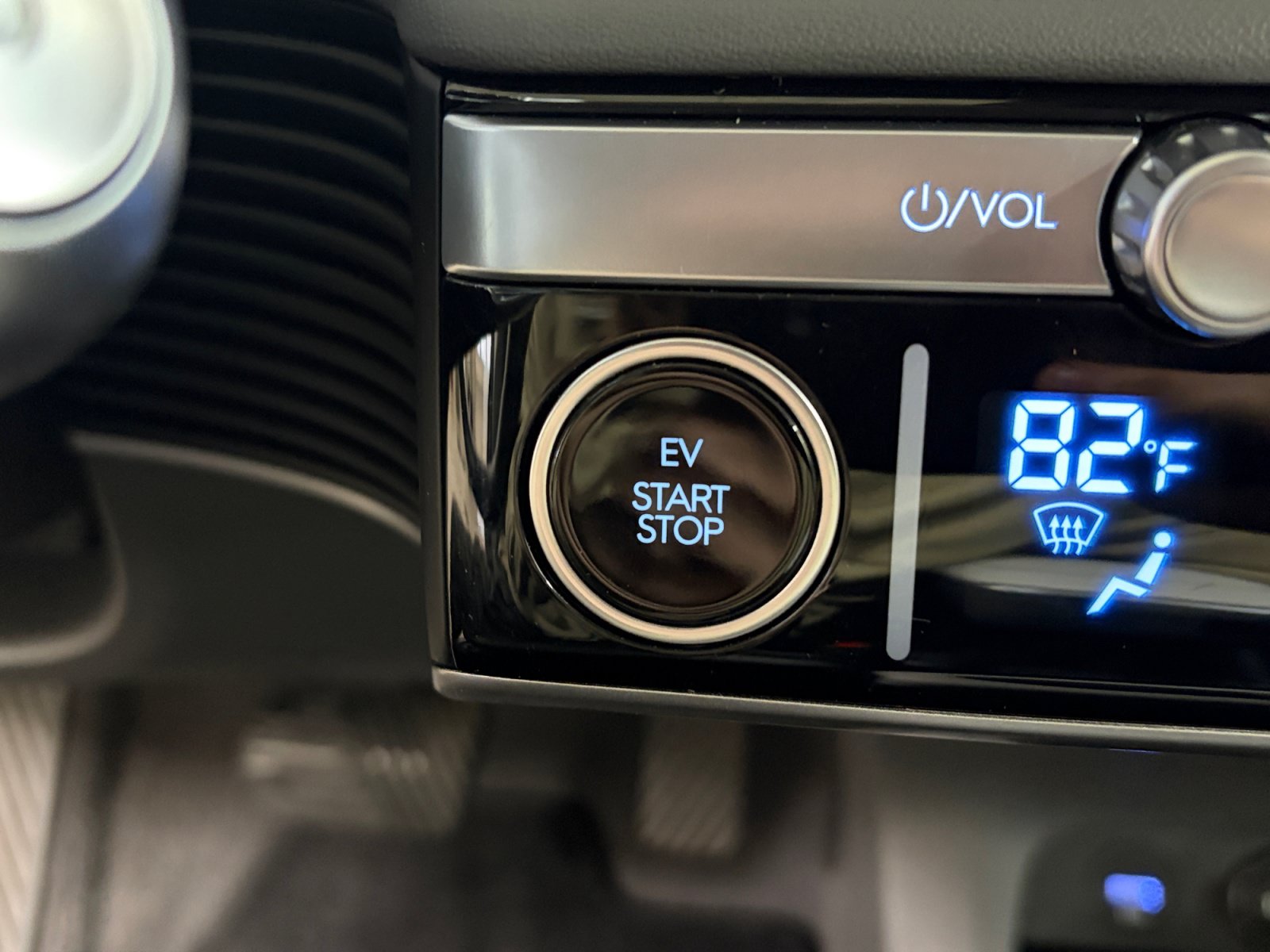 Certified 2024 Hyundai Ioniq 5 SEL AWD/4WD image 28