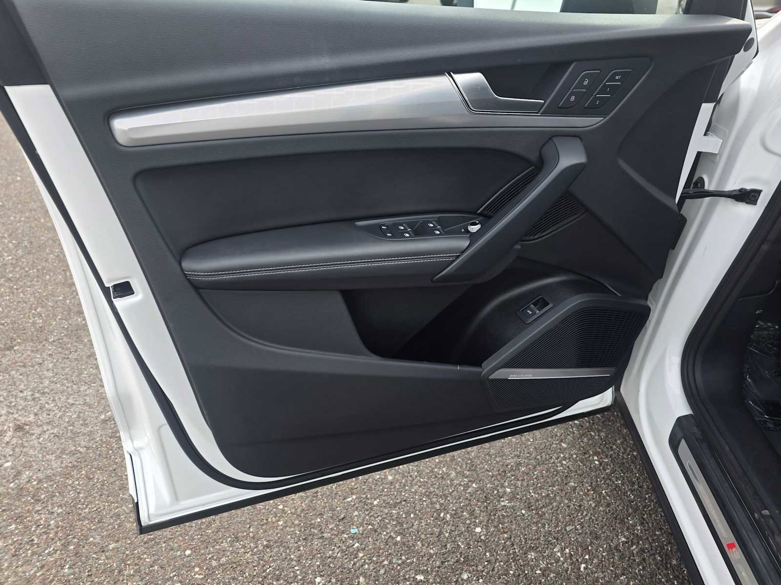 Used 2022 Audi Q5 2.0T Premium Plus image 24