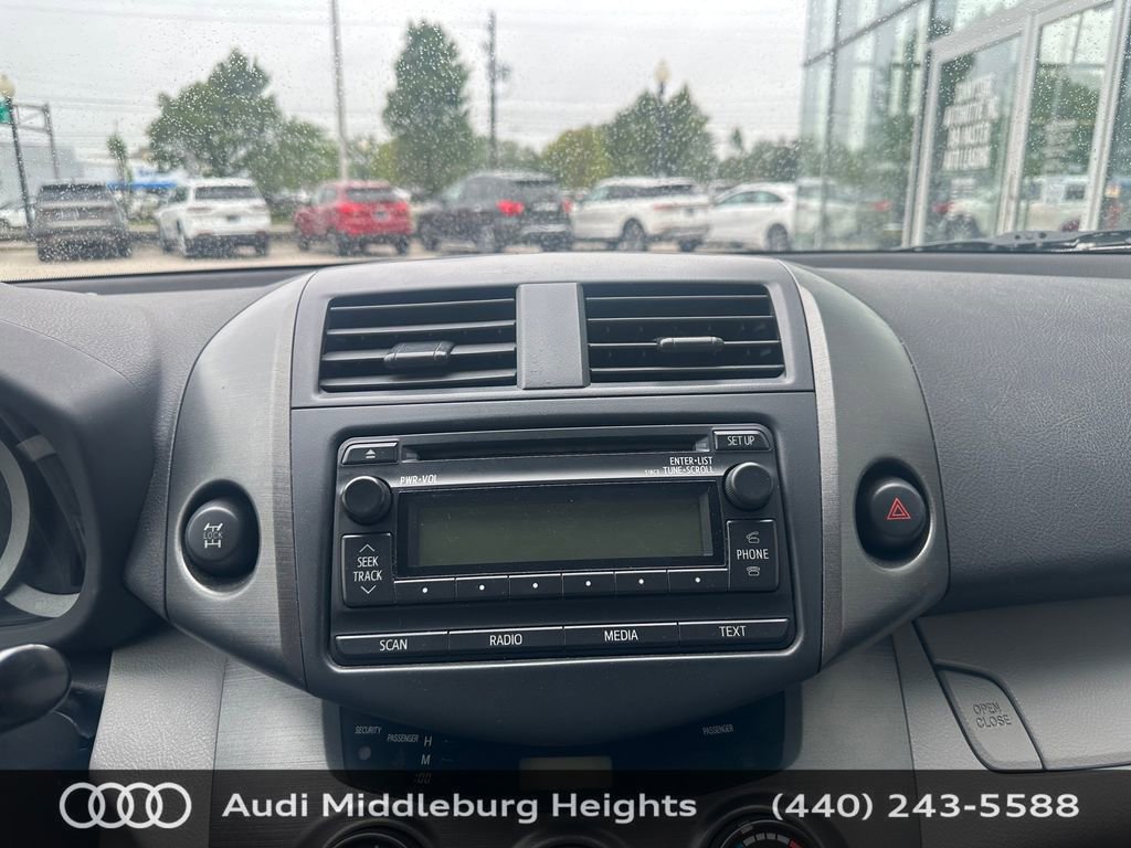 Used 2012 Toyota RAV4 4WD w/ Upgrade Value Pkg image 19