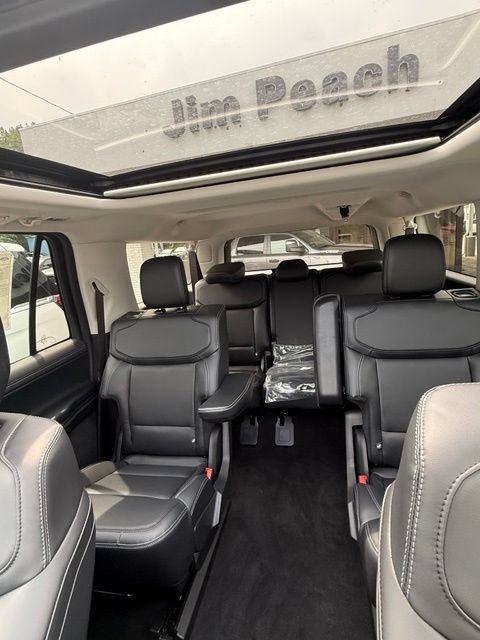 New 2026 Ford Expedition Max Platinum AWD/4WD image 21
