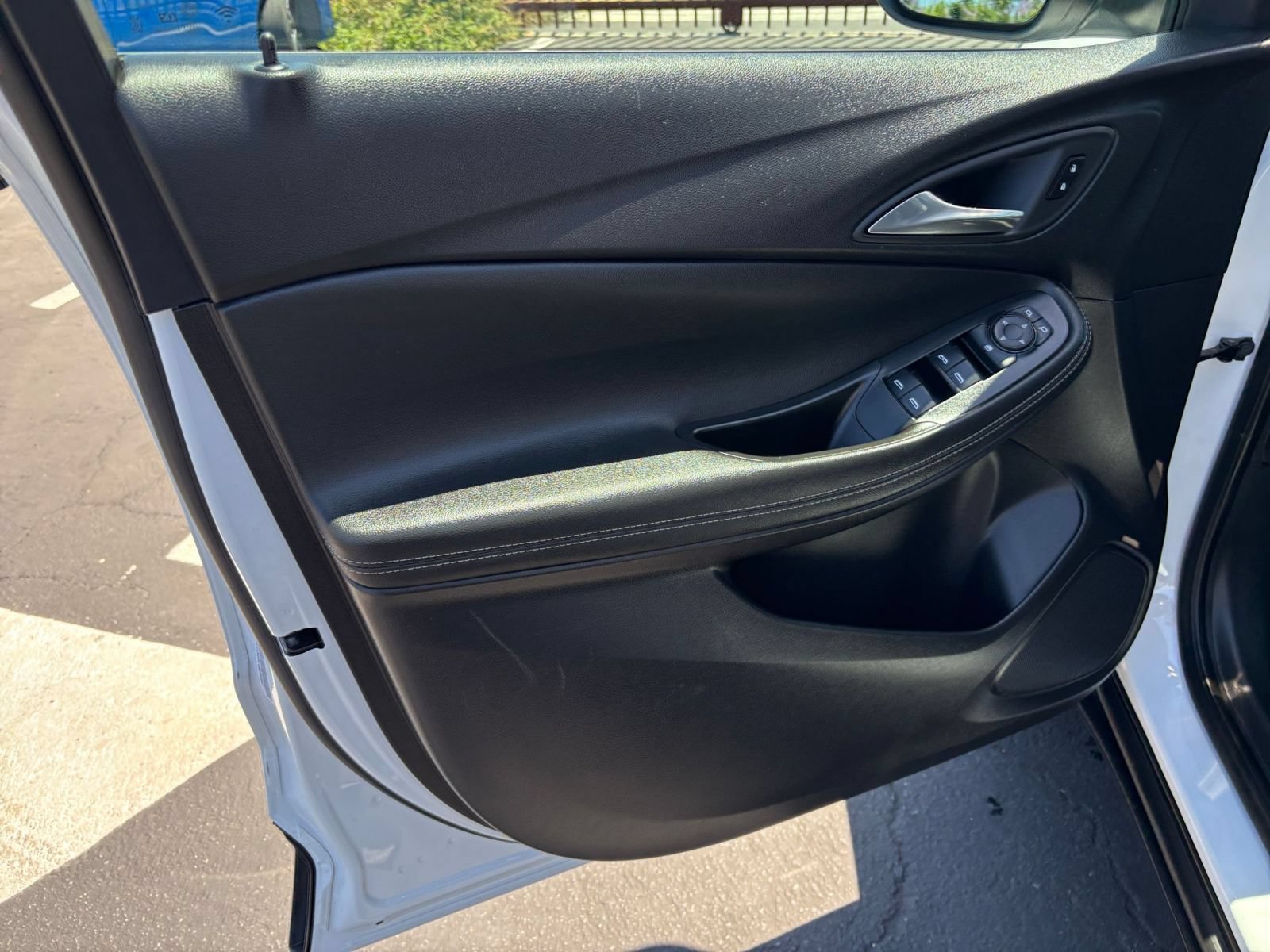 Used 2025 Buick Encore GX Preferred FWD image 18