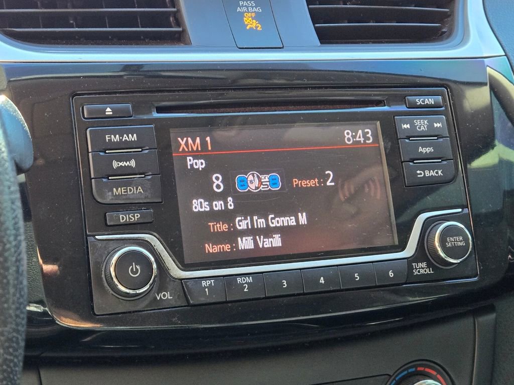 Used 2016 Nissan Sentra SV image 11