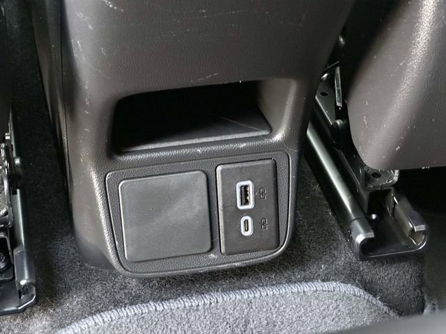 Used 2022 Buick Encore GX Select w/ Sport Touring Package image 16