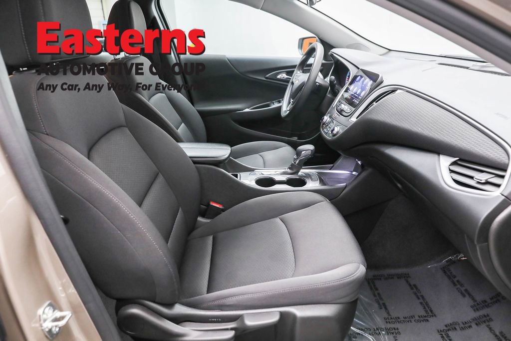 Used 2023 Chevrolet Malibu LT image 24
