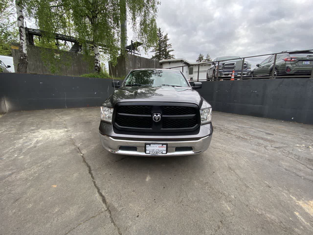 Used 2017 RAM 1500 Express AWD/4WD image 9