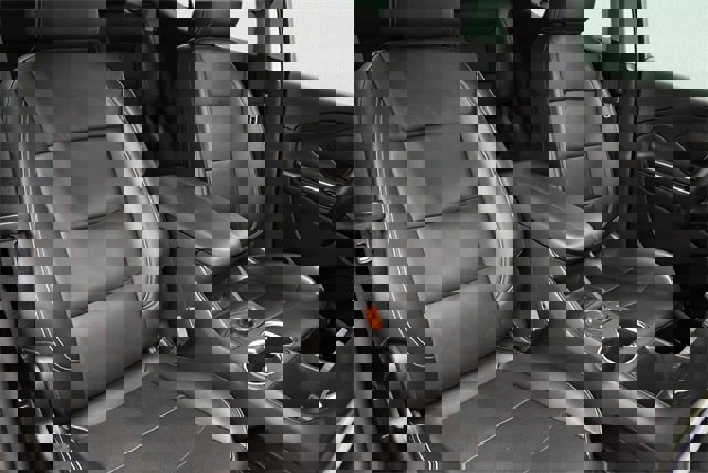 Used 2024 GMC Terrain SLT image 6