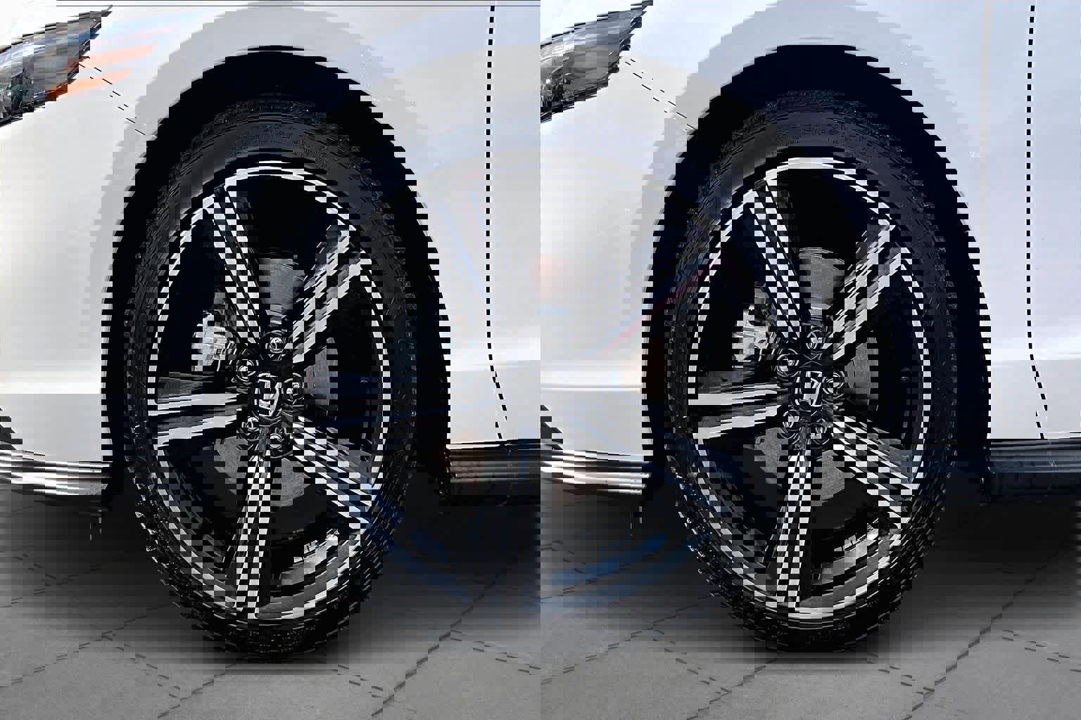 Used 2025 Honda Accord Sport image 11