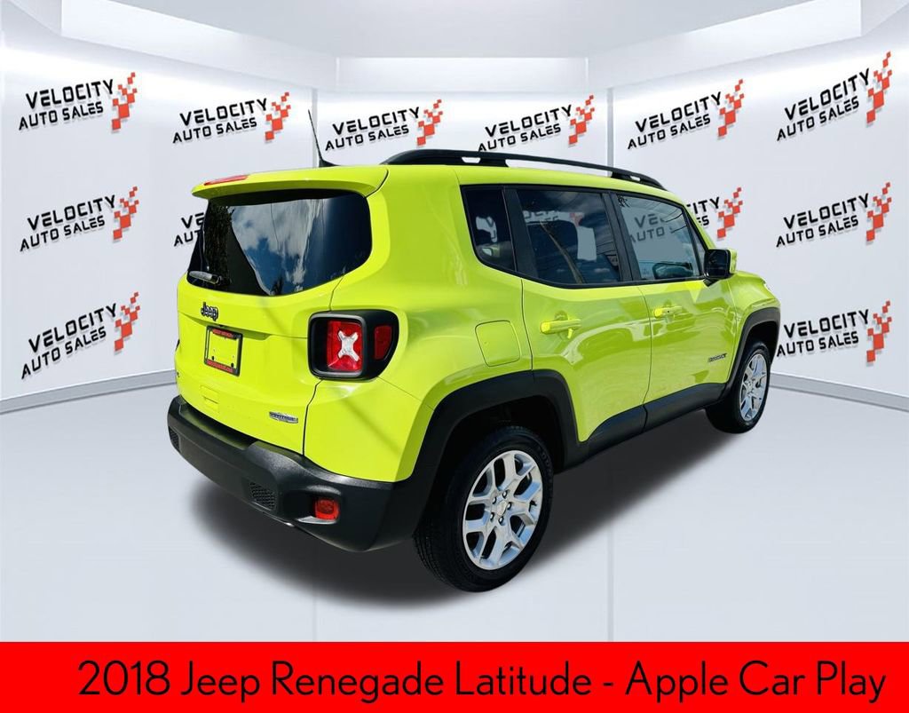 Used 2018 Jeep Renegade Latitude w/ Cold Weather Group AWD/4WD image 3