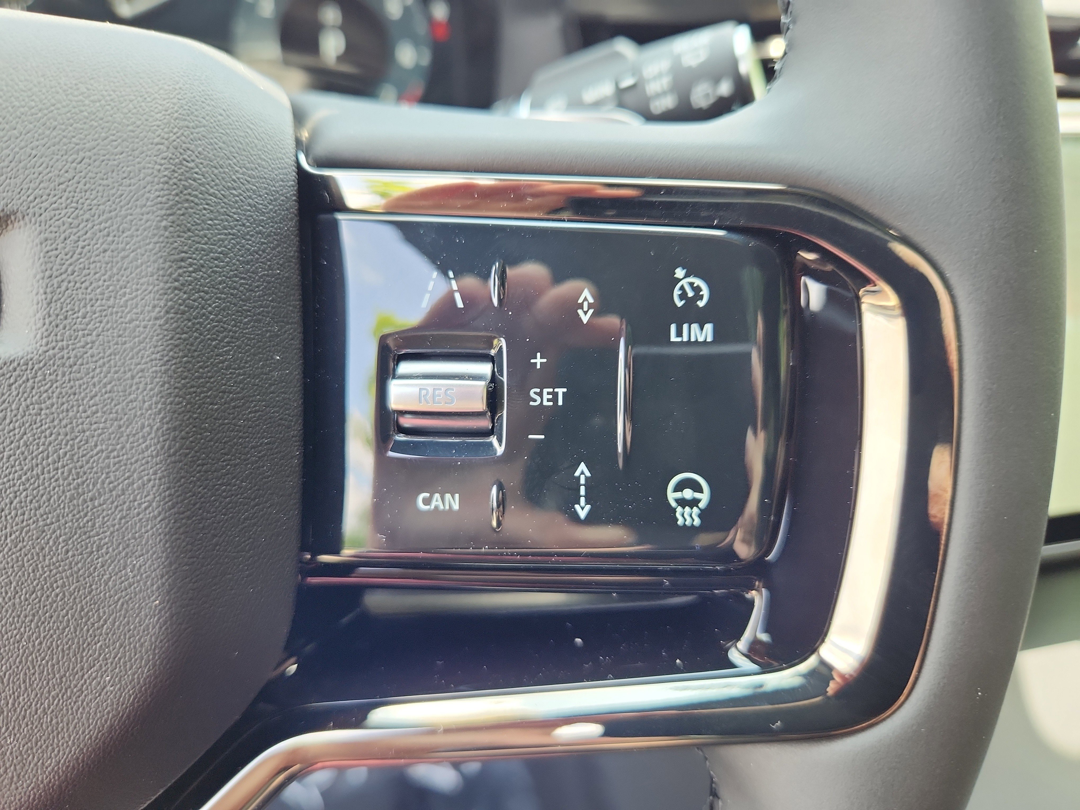 Used 2026 Land Rover Range Rover Evoque S image 20