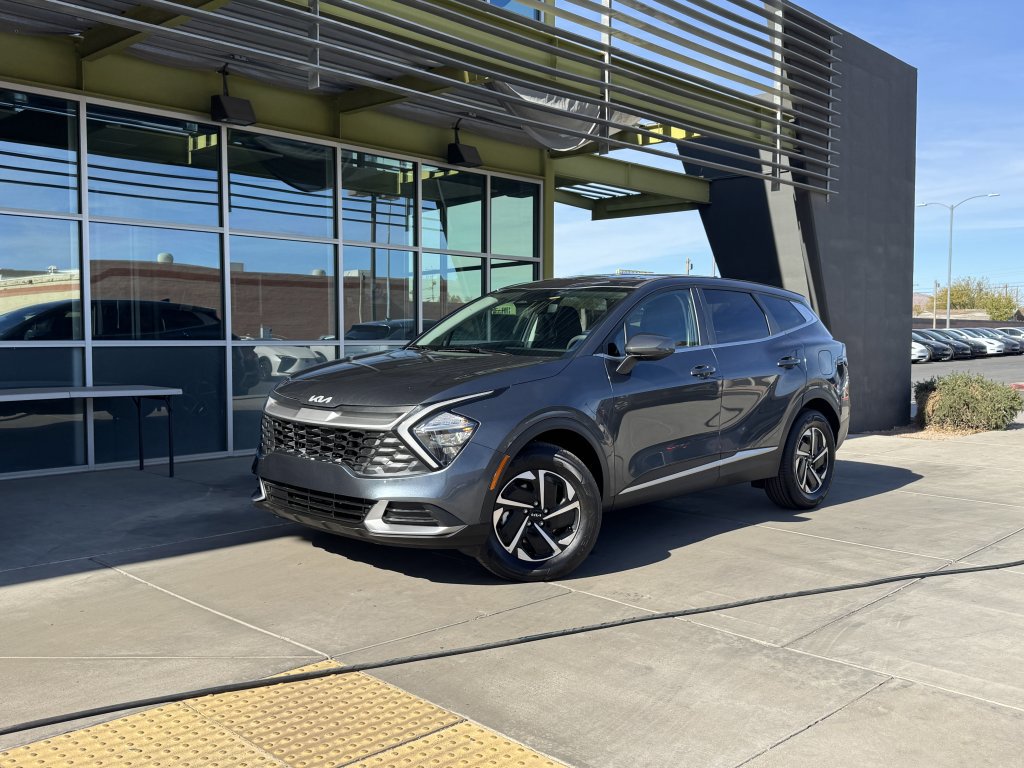 Used 2023 Kia Sportage LX