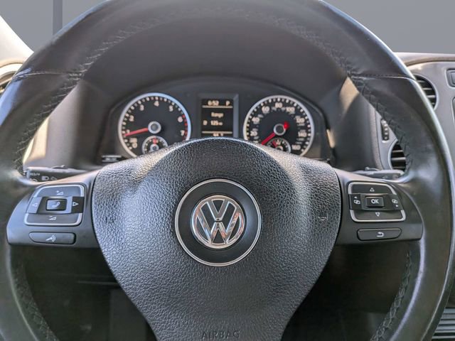 Used 2017 Volkswagen Tiguan S FWD image 30