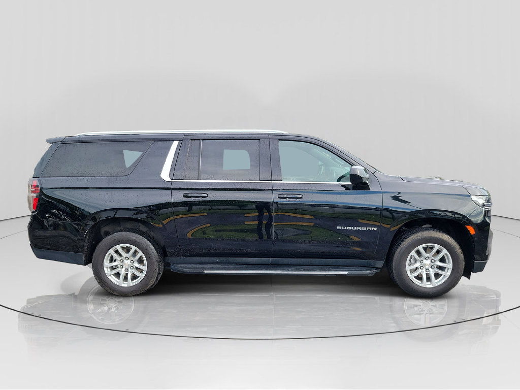 Used 2024 Chevrolet Suburban LT AWD/4WD image 8