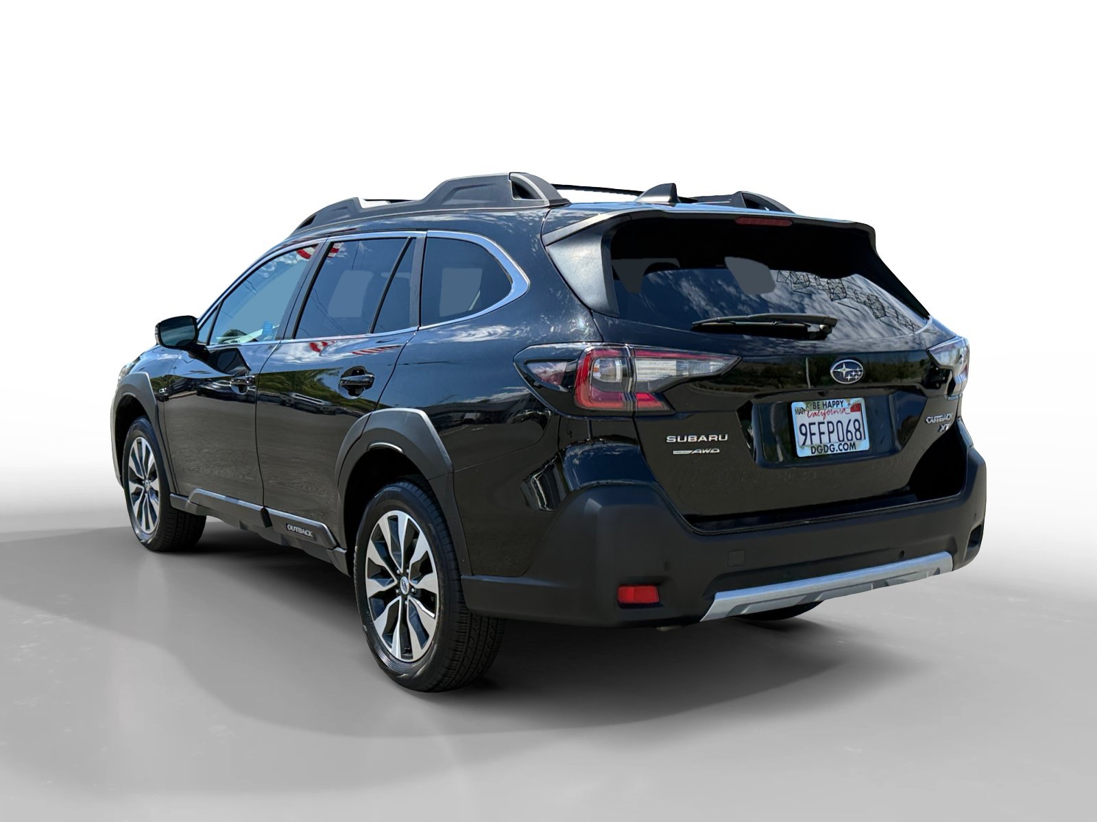 Used 2023 Subaru Outback Limited XT AWD/4WD image 3