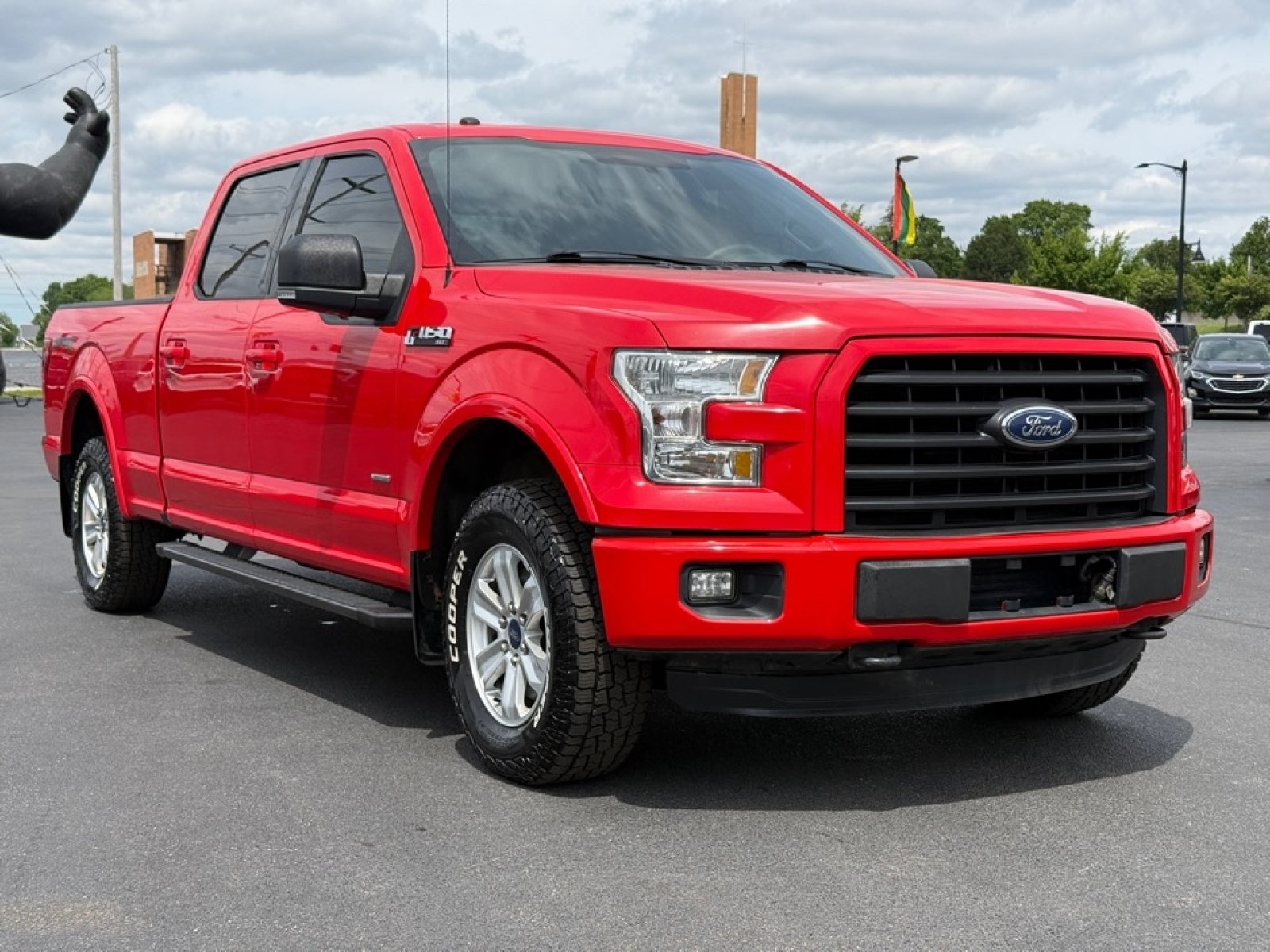 Used 2016 Ford F150 XLT w/ Equipment Group 302A Luxury AWD/4WD image 2