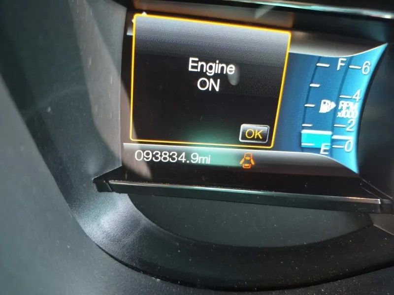 Used 2016 Ford Explorer XLT w/ Equipment Group 202A AWD/4WD image 8