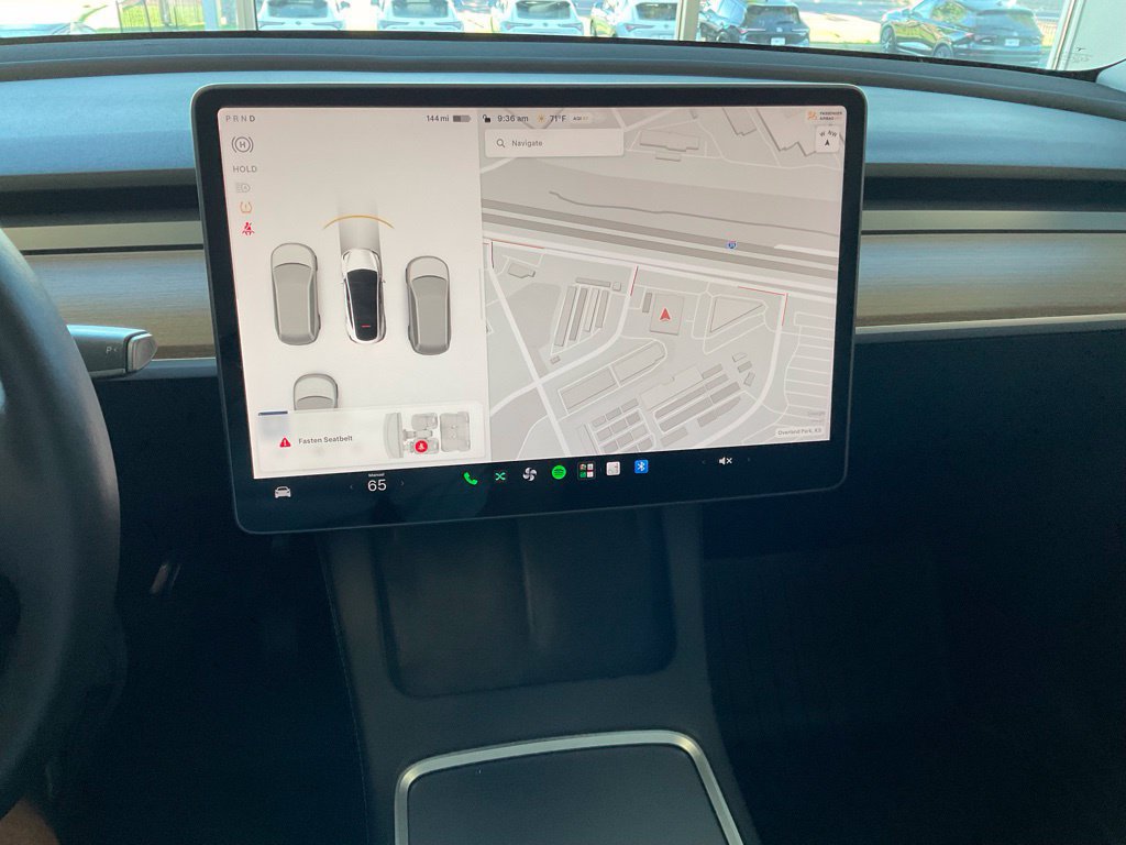 Used 2022 Tesla Model Y Long Range AWD/4WD image 11