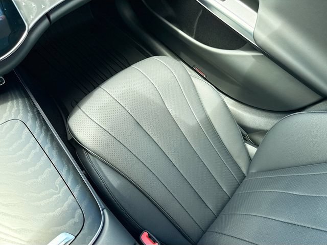 Used 2025 Mercedes-Benz E 450 4MATIC Sedan image 24