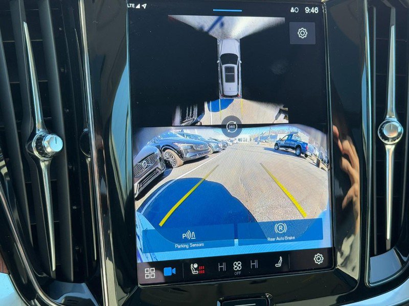 Certified 2025 Volvo V60 B5 Cross Country Plus image 22