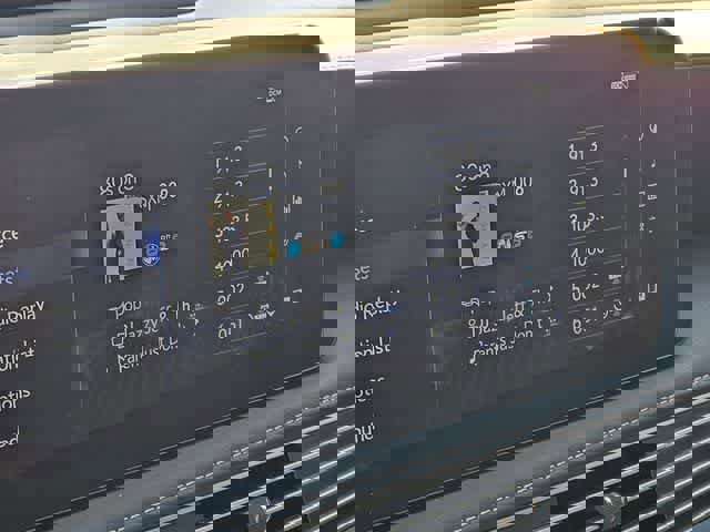 Used 2021 Lexus LS 500 w/ Accessory Package (Z2) image 29