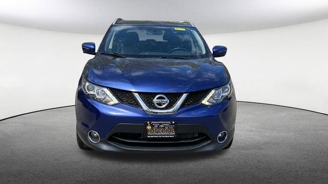Used 2017 Nissan Rogue Sport SV w/ SV Premium Package AWD/4WD image 2
