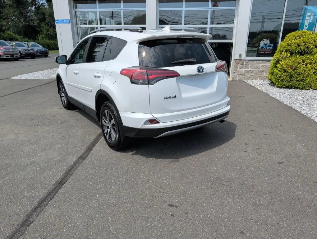 Used 2017 Toyota RAV4 XLE w/ Carpet Mat Package AWD/4WD image 15