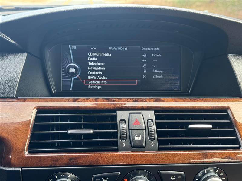 Used 2010 BMW 535i xDrive Wagon image 16