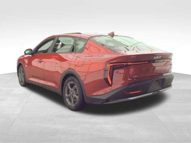 Used 2025 Kia K4 LXS image 8