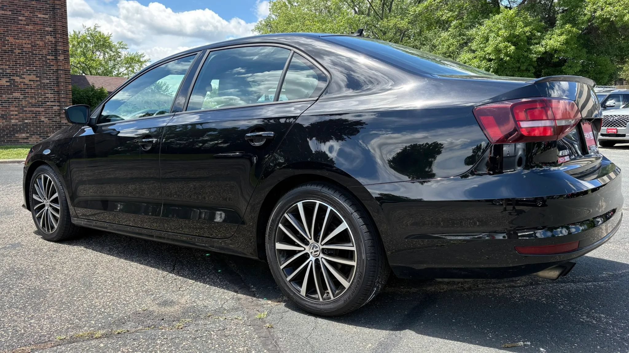 Used 2016 Volkswagen Jetta Sport FWD image 6