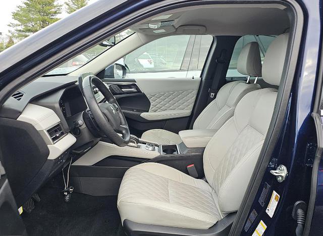 Used 2023 Mitsubishi Outlander SEL image 8