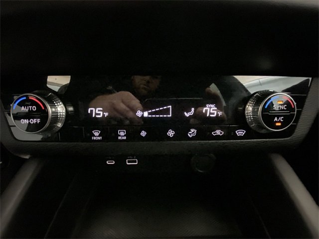 Used 2023 Mitsubishi Outlander SE image 19