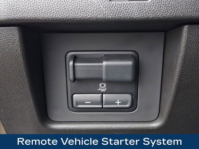 Used 2023 GMC Canyon Denali image 9