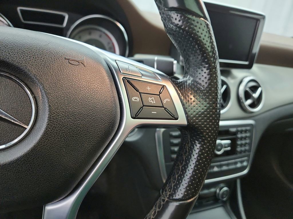 Used 2015 Mercedes-Benz GLA 250 4MATIC image 35