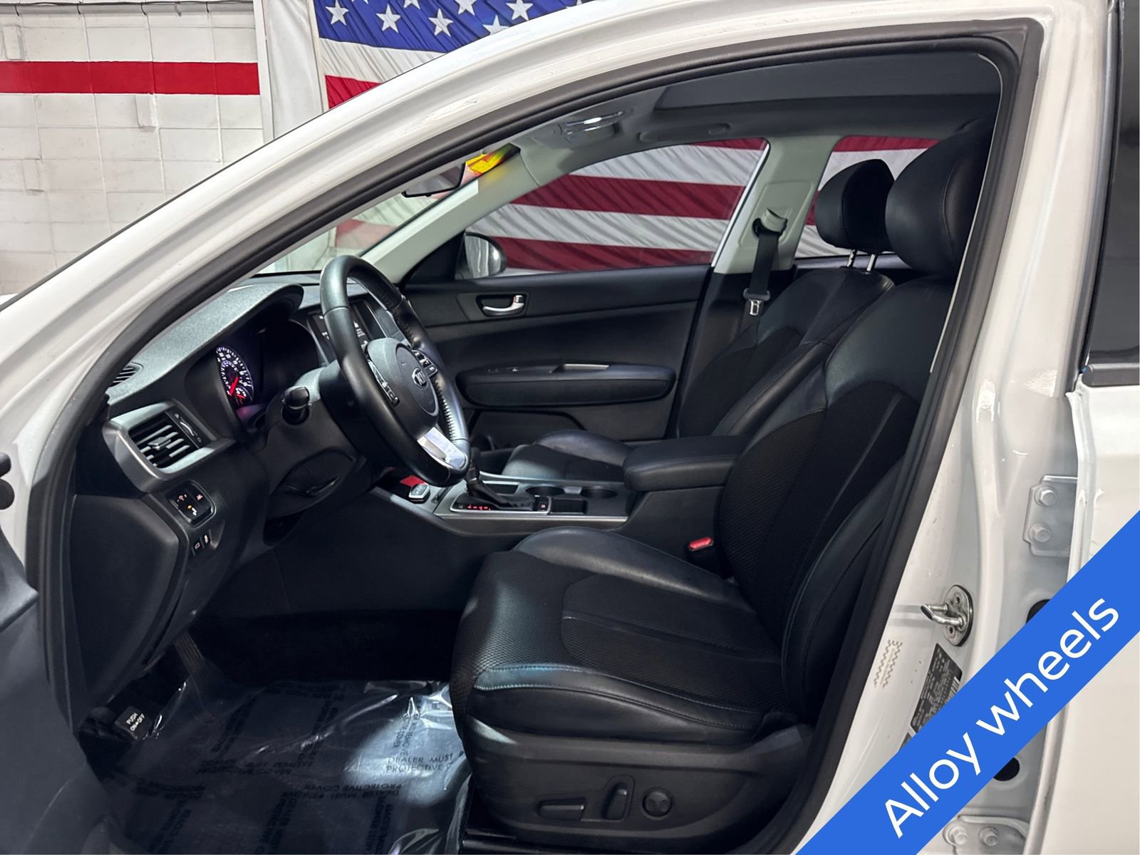 Used 2020 Kia Optima S w/ S Panoramic Sunroof Package image 9