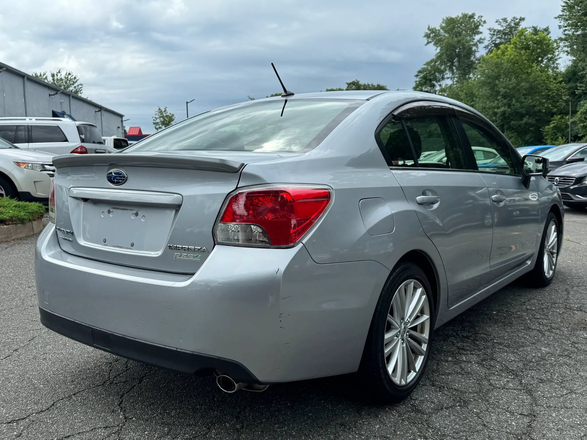 Used 2016 Subaru Impreza 2.0i Premium AWD/4WD image 5
