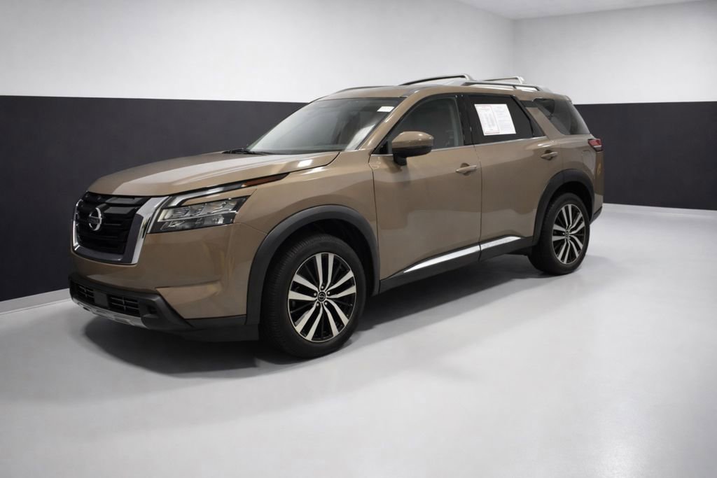 Certified 2023 Nissan Pathfinder Platinum image 2