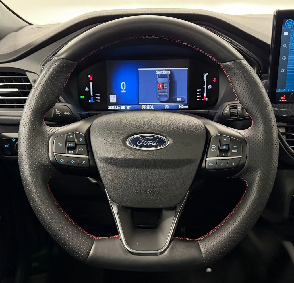 Used 2024 Ford Escape ST-Line w/ Tech Pack #1 image 17