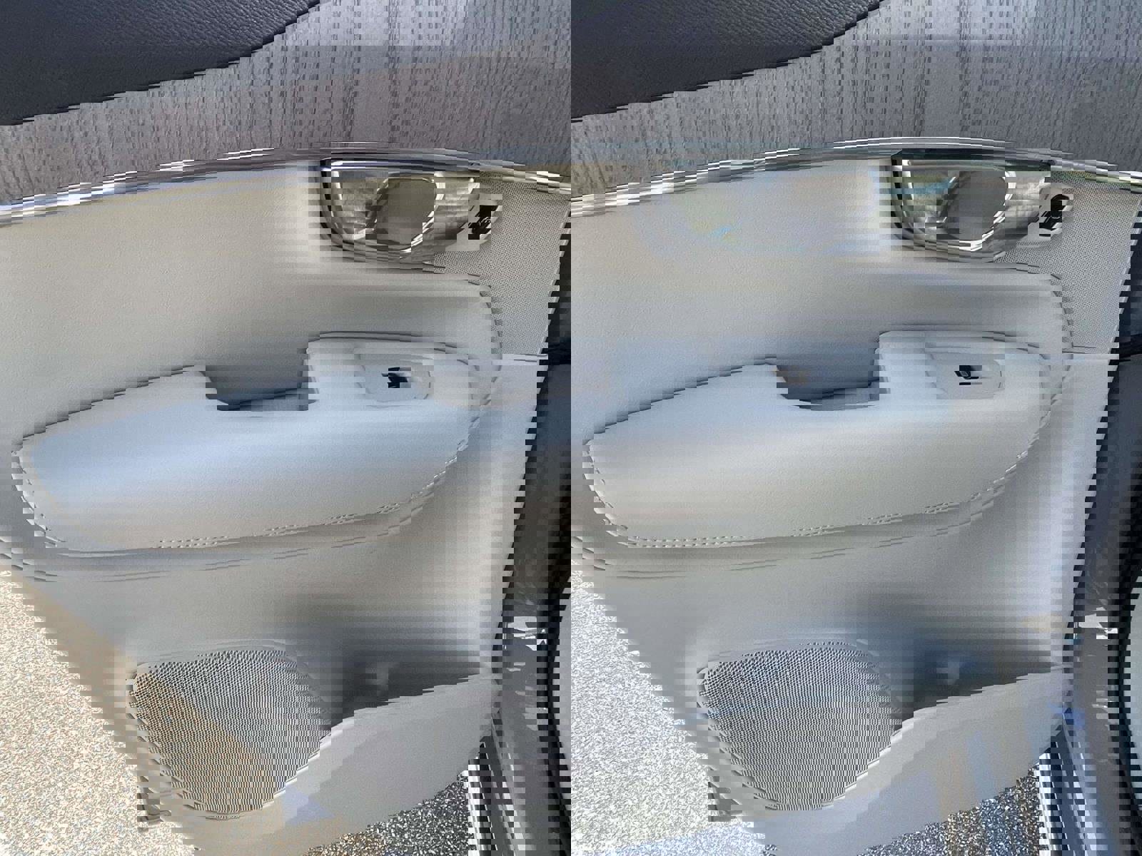 Certified 2024 Volvo XC90 T8 Plus w/ Protection Package Premier image 14