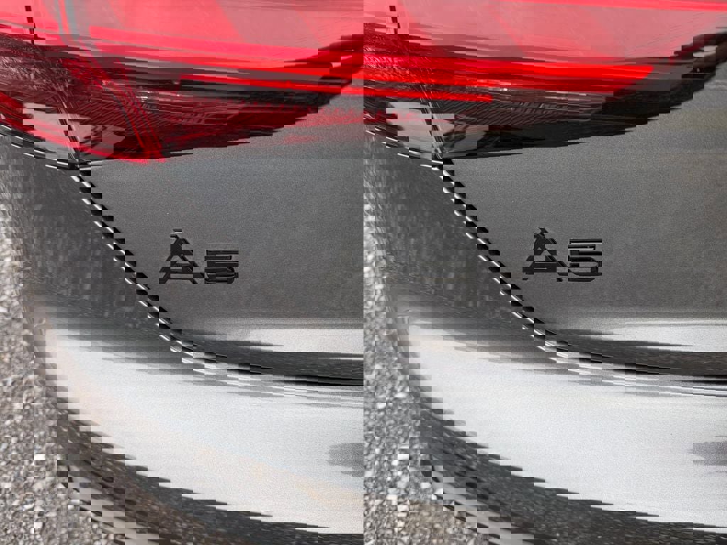 Used 2021 Audi A5 2.0T Prestige image 11