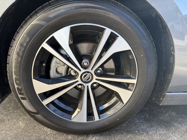 Used 2022 Nissan Sentra SV w/ All-Weather Package image 9