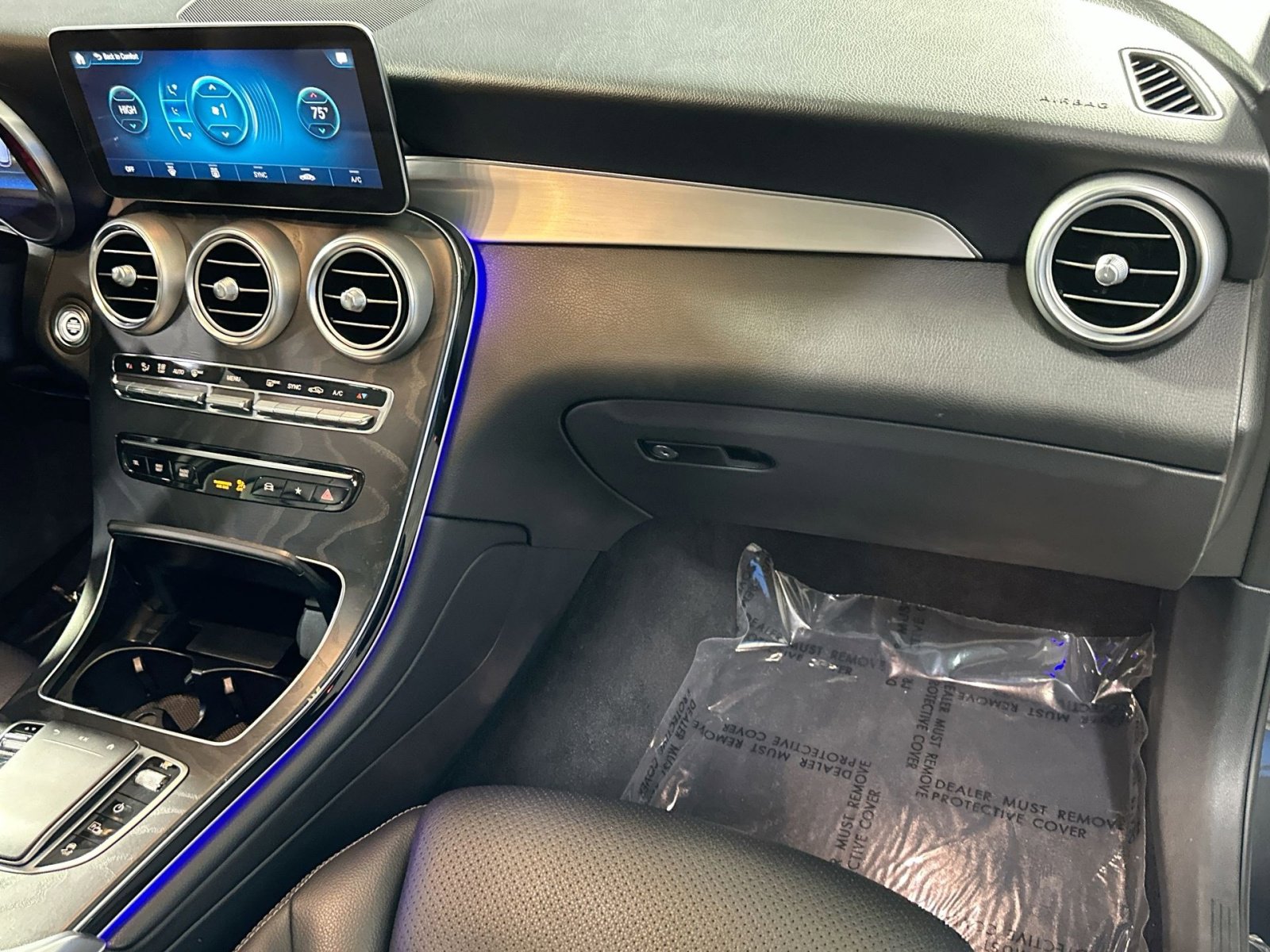 Used 2022 Mercedes-Benz GLC 300 4MATIC image 36